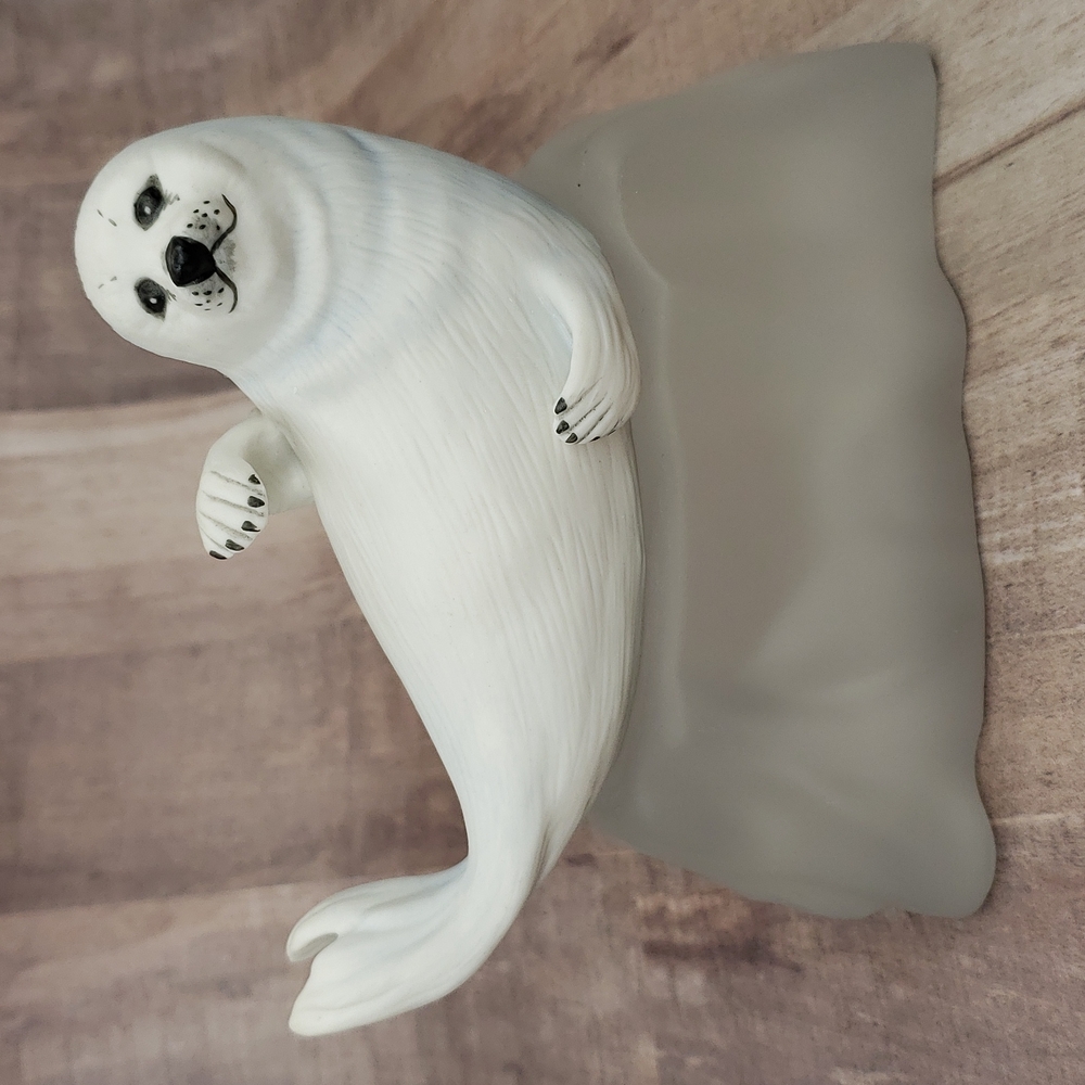 Vintage The Franklin Mint Snow Pup on Ice White Seal 1987 Humane Society